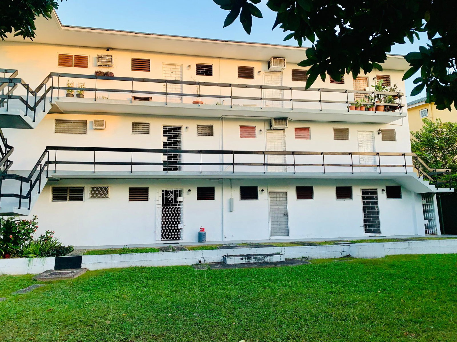 Fourteenth image of 8-17 Queensway (10) in Kingston 10, St. Andrew, Jamaica - property is For Rent