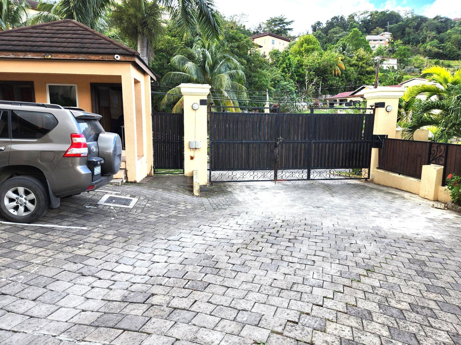 Third image of 1- The Riviera, Rockhampton in Kingston 8, St. Andrew, Jamaica - property is For Rent