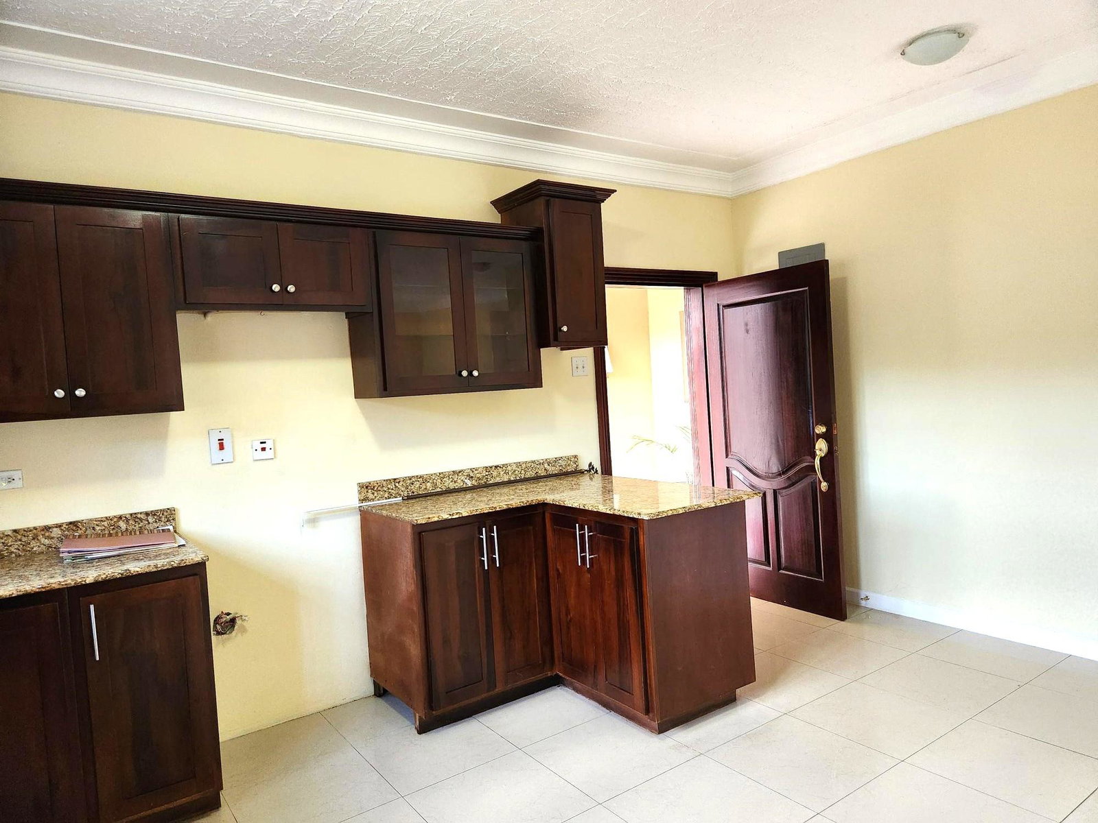 Tenth image of 1- The Riviera, Rockhampton in Kingston 8, St. Andrew, Jamaica - property is For Rent