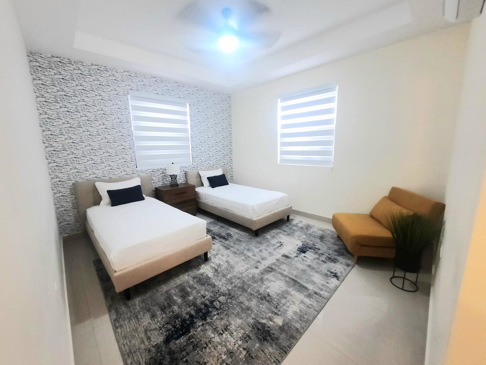 Tenth image of 303-27-29 Millsborough Avenue, Kgn in Kingston 6, St. Andrew, Jamaica - property is For Sale