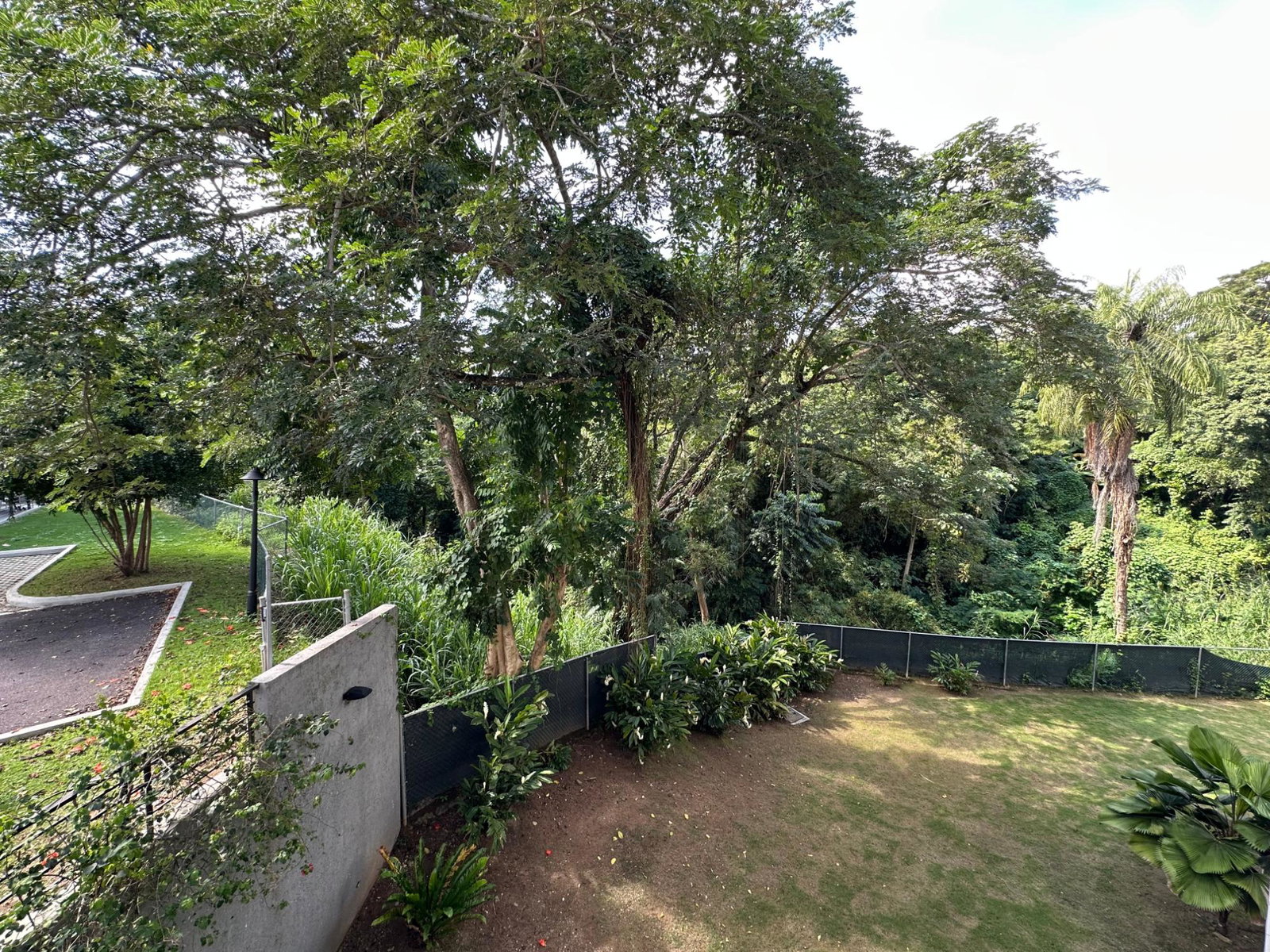 Eleventh image of 12b-16 Garden Close in Kingston 8, St. Andrew, Jamaica - property is For Sale