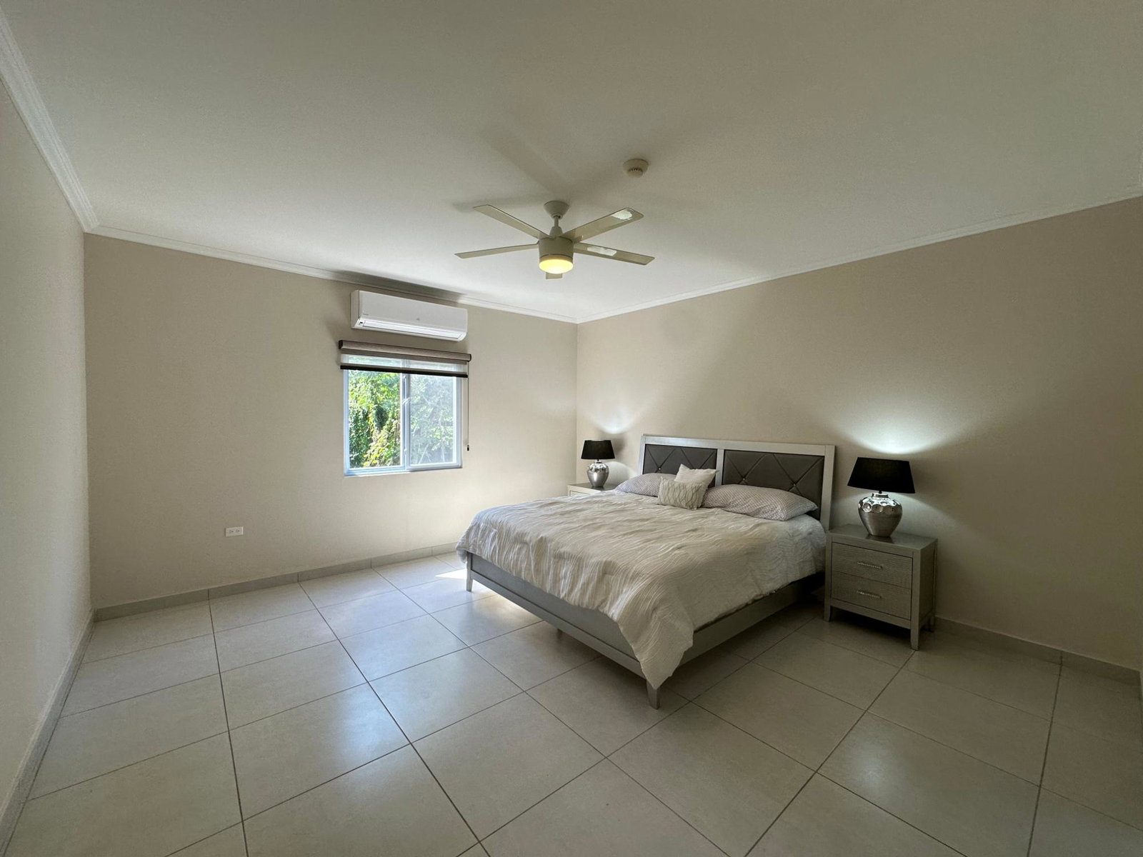 Fourteenth image of 12b-16 Garden Close in Kingston 8, St. Andrew, Jamaica - property is For Sale