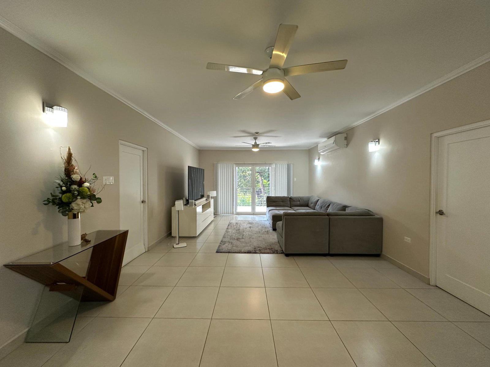 Eighth image of 12b-16 Garden Close in Kingston 8, St. Andrew, Jamaica - property is For Sale