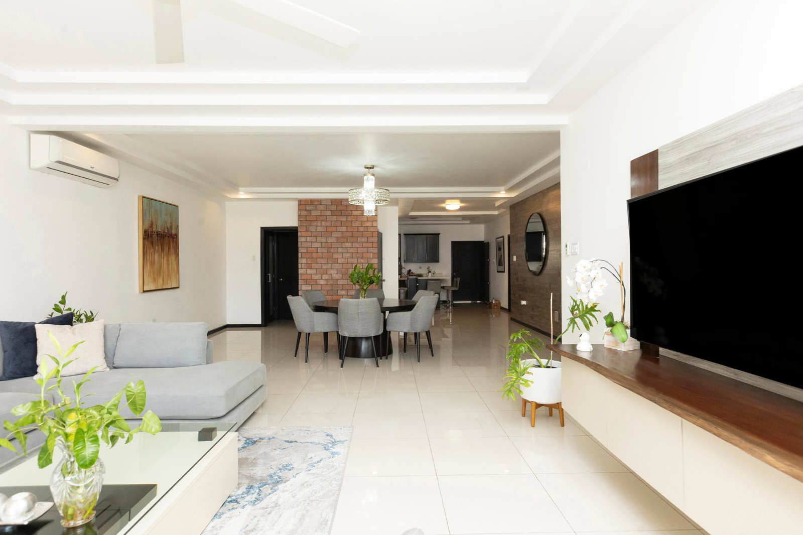 Sixth image of 20-5-7 Degenhart Close in Kingston 6, St. Andrew, Jamaica - property is For Sale