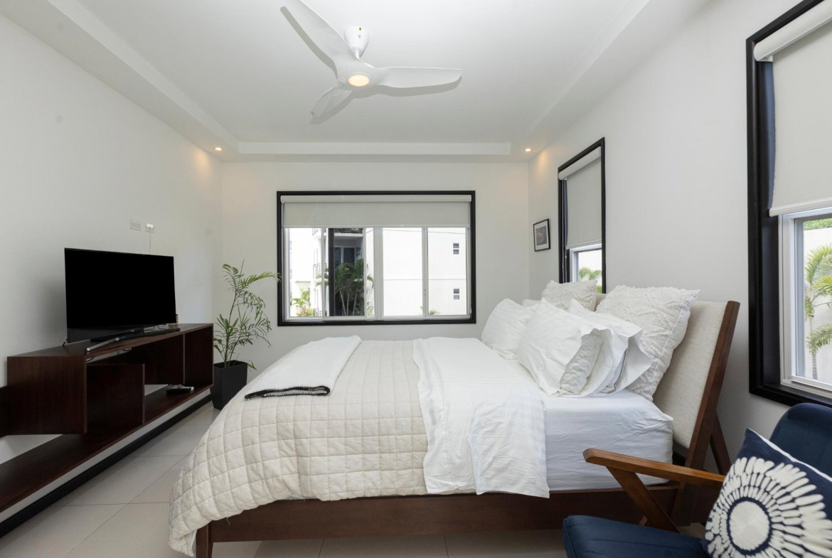 Eighth image of 20-5-7 Degenhart Close in Kingston 6, St. Andrew, Jamaica - property is For Sale