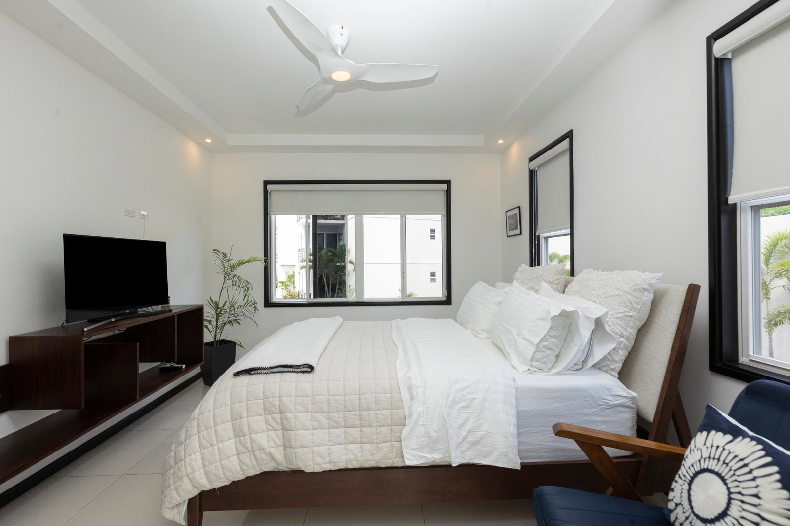 Eighth image of 20-5-7 Degenhart Close in Kingston 6, St. Andrew, Jamaica - property is For Sale