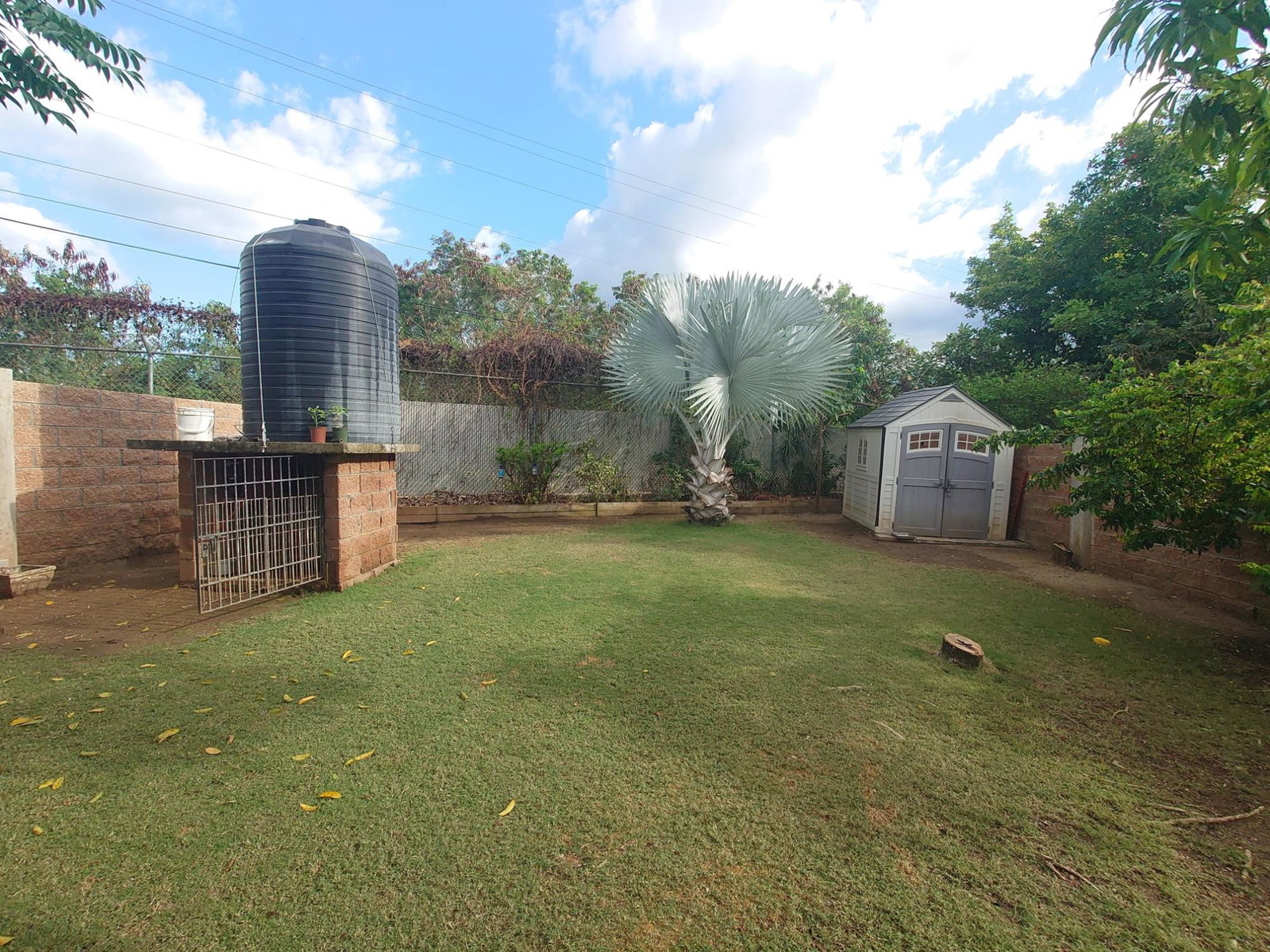 Seventh image of 25 st Martin Boulevard in Caribbean Estates, St. Catherine, Jamaica - property is For Rent