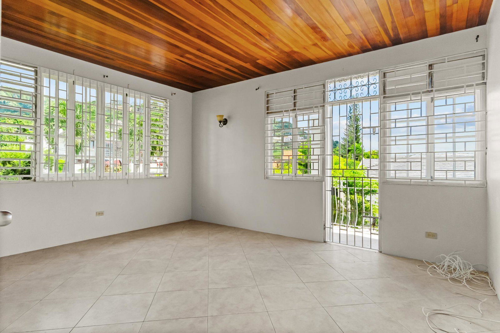Fourth image of 7 Carmel Crescent in Kingston 8, St. Andrew, Jamaica - property is For Rent