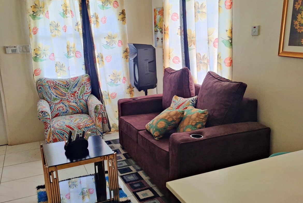 Seventh image of 32 Tamarind Crescent in Phoenix Park, St. Catherine, Jamaica - property is For Sale