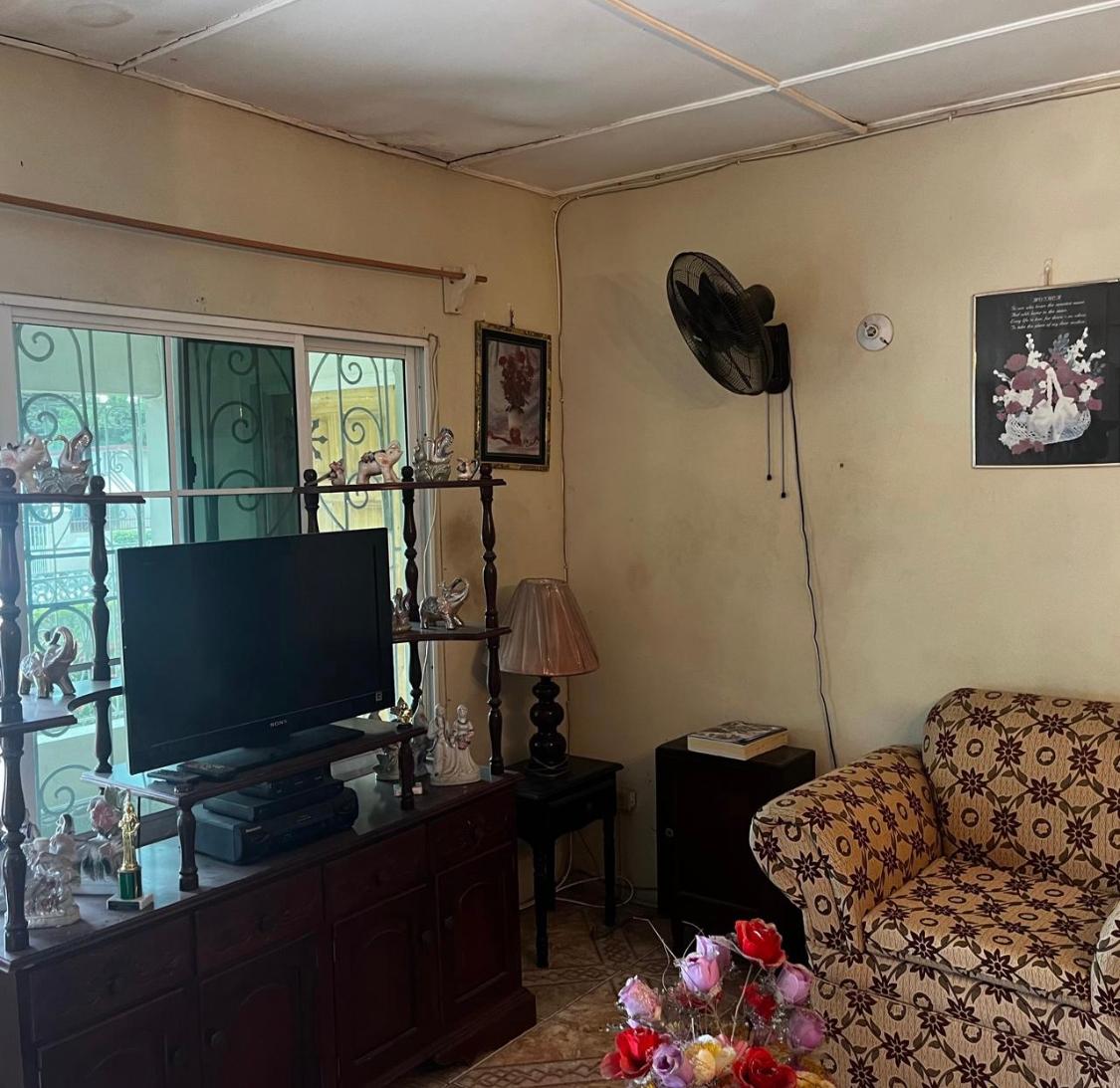 Seventh image of 62 Sunrise Crescent Arlene g in Kingston 19, St. Andrew, Jamaica - property is For Sale