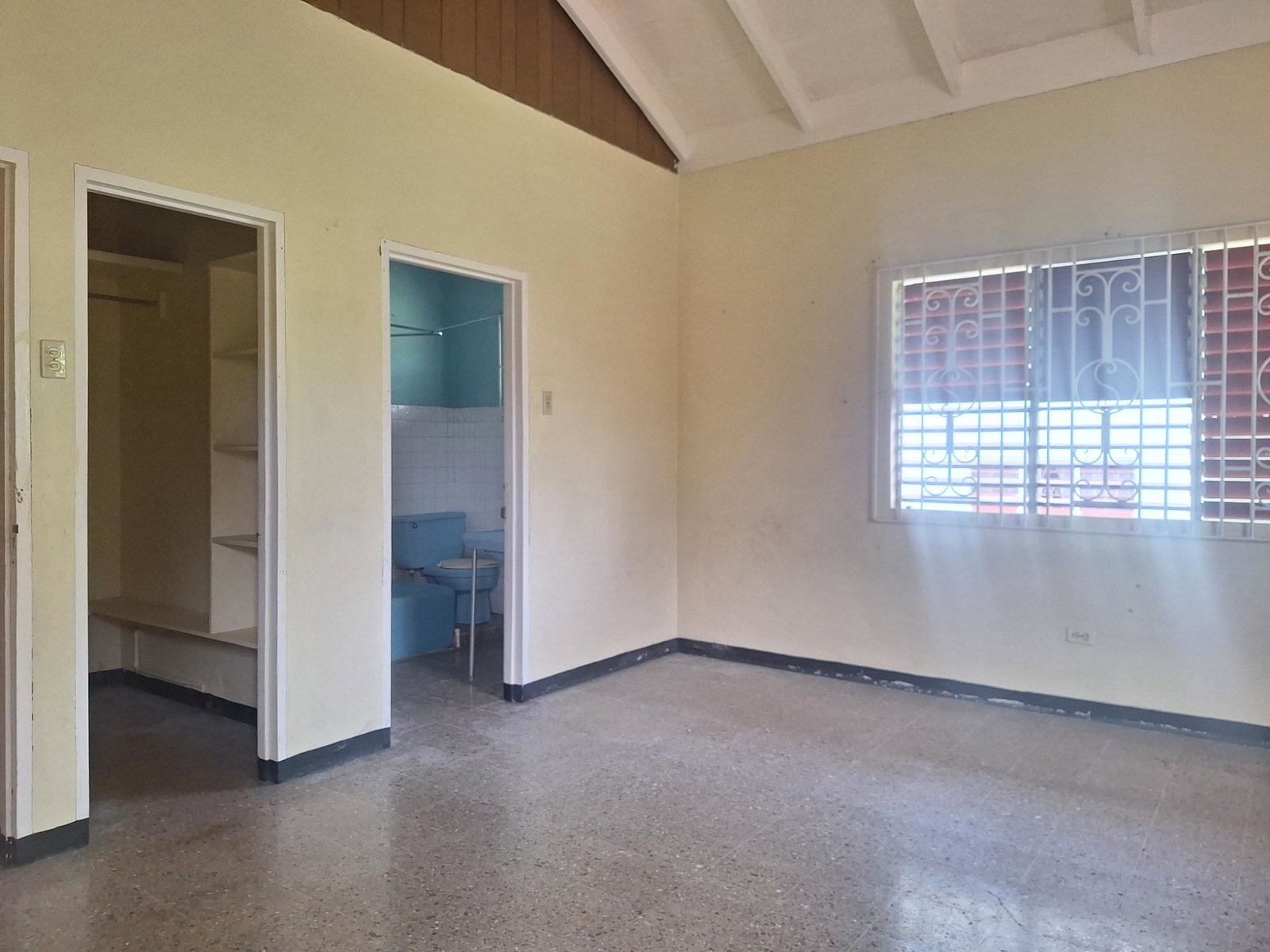 Ninth image of 87 Chelsea Ave, Irwin in Irwin, St. James, Jamaica - property is For Sale
