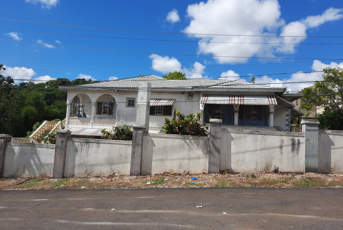First image of Royal Flat, Manchester in Mandeville, Manchester, Jamaica - property is For Sale