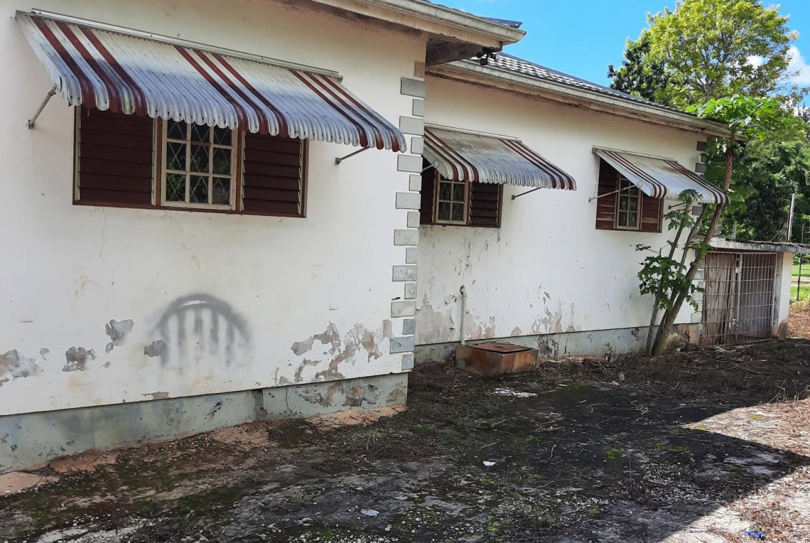 Fourth image of Royal Flat, Manchester in Mandeville, Manchester, Jamaica - property is For Sale