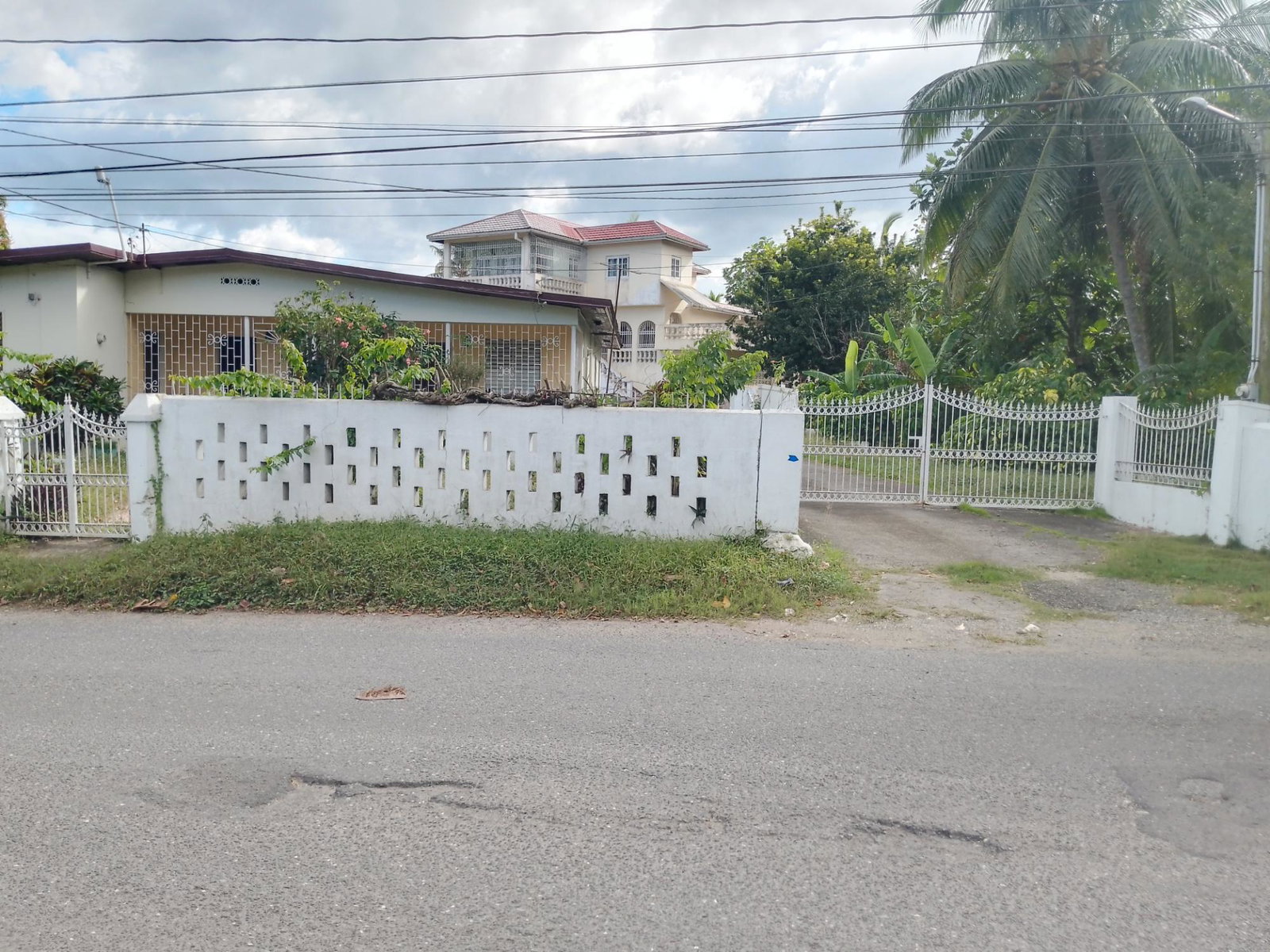 Spacious-Dual-Home-Property-for-Sale-in-Linstead-Jamaica Third image of Linstead Main Road in Linstead, St. Catherine, Jamaica - property is For Sale
