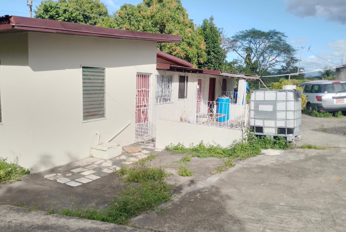 Fifth image of Linstead Main Road in Linstead, St. Catherine, Jamaica - property is For Sale