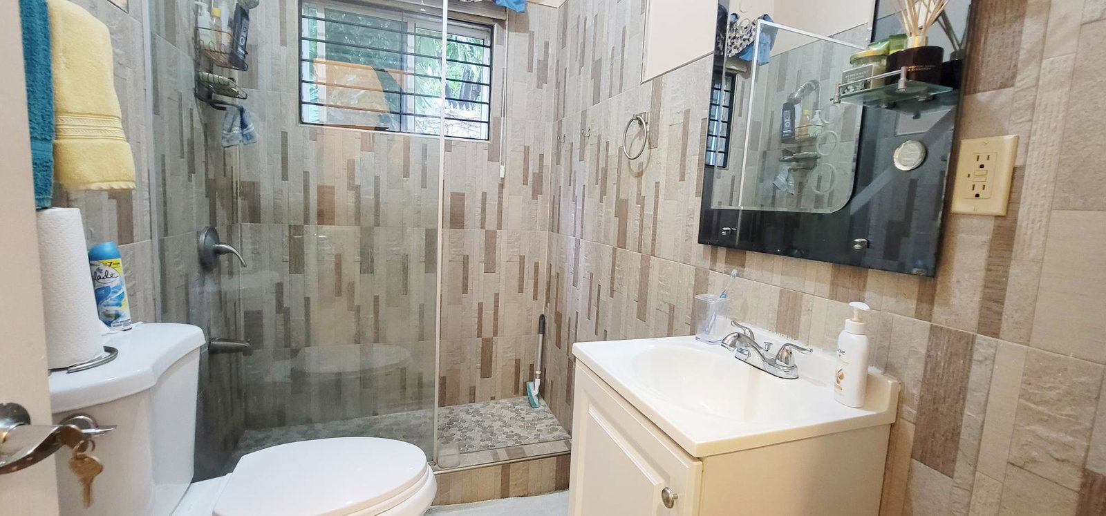 Spacious-Ground-Floor-Apartment-for-Sale-in-Jamaica-2-Bedrooms-Private-Outdoor-Oasis Sixth image of 13-9 Rochester Avenue in Kingston 8, St. Andrew, Jamaica - property is For Sale