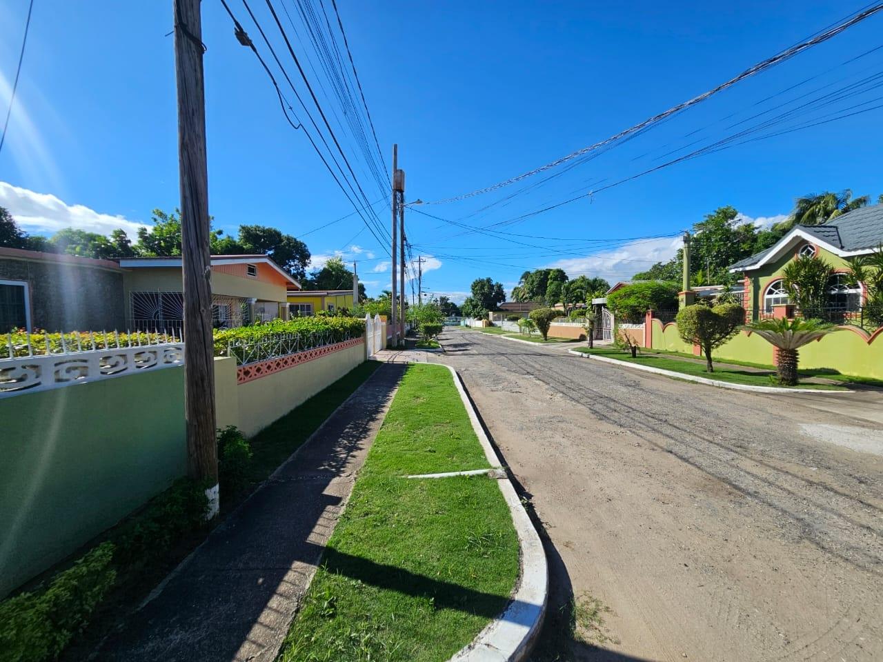Second image of 84-16 Riverside Drive, Ensom cl in Ensom Pen, St. Catherine, Jamaica - property is For Sale