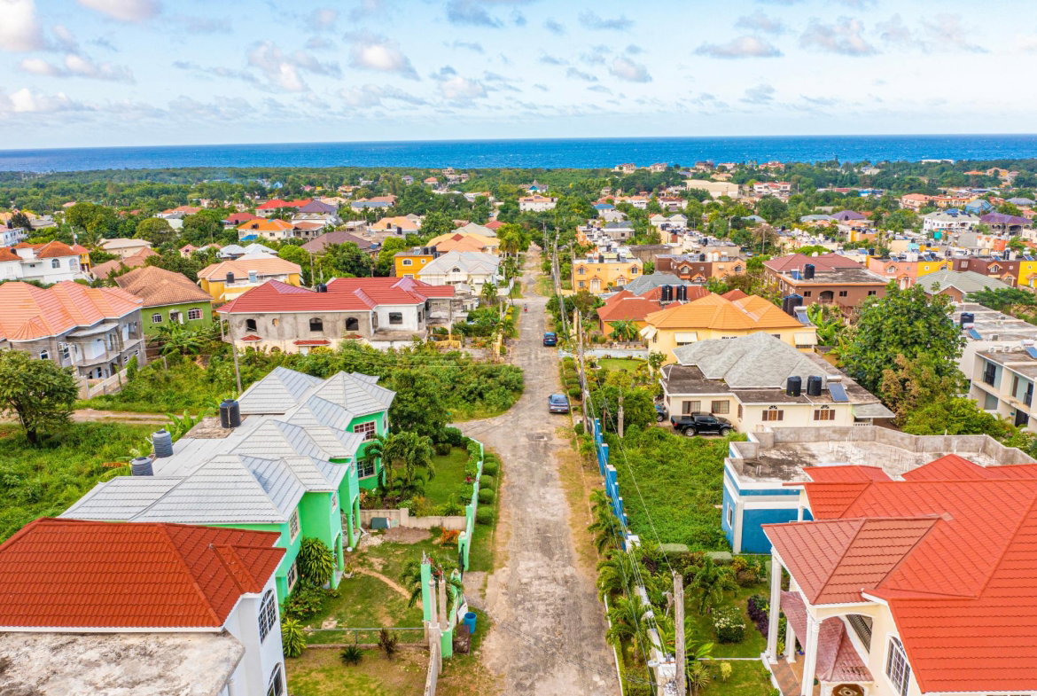 Seventh image of 16 Bridgewater Gardens in Discovery Bay, St. Ann, Jamaica - property is For Sale