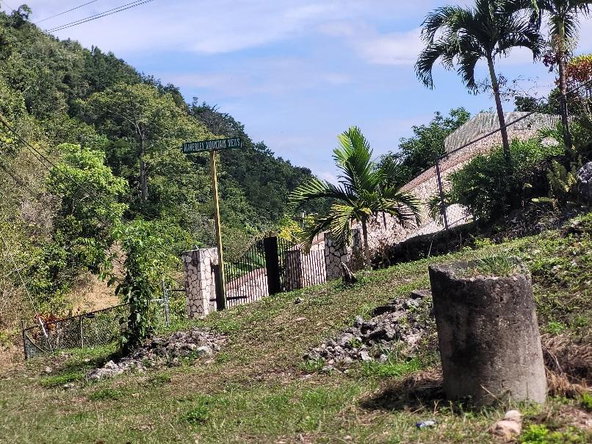 Seventh image of 9 Sundance Terrace, Marverl in Red Hills, St. Andrew, Jamaica - property is For Sale