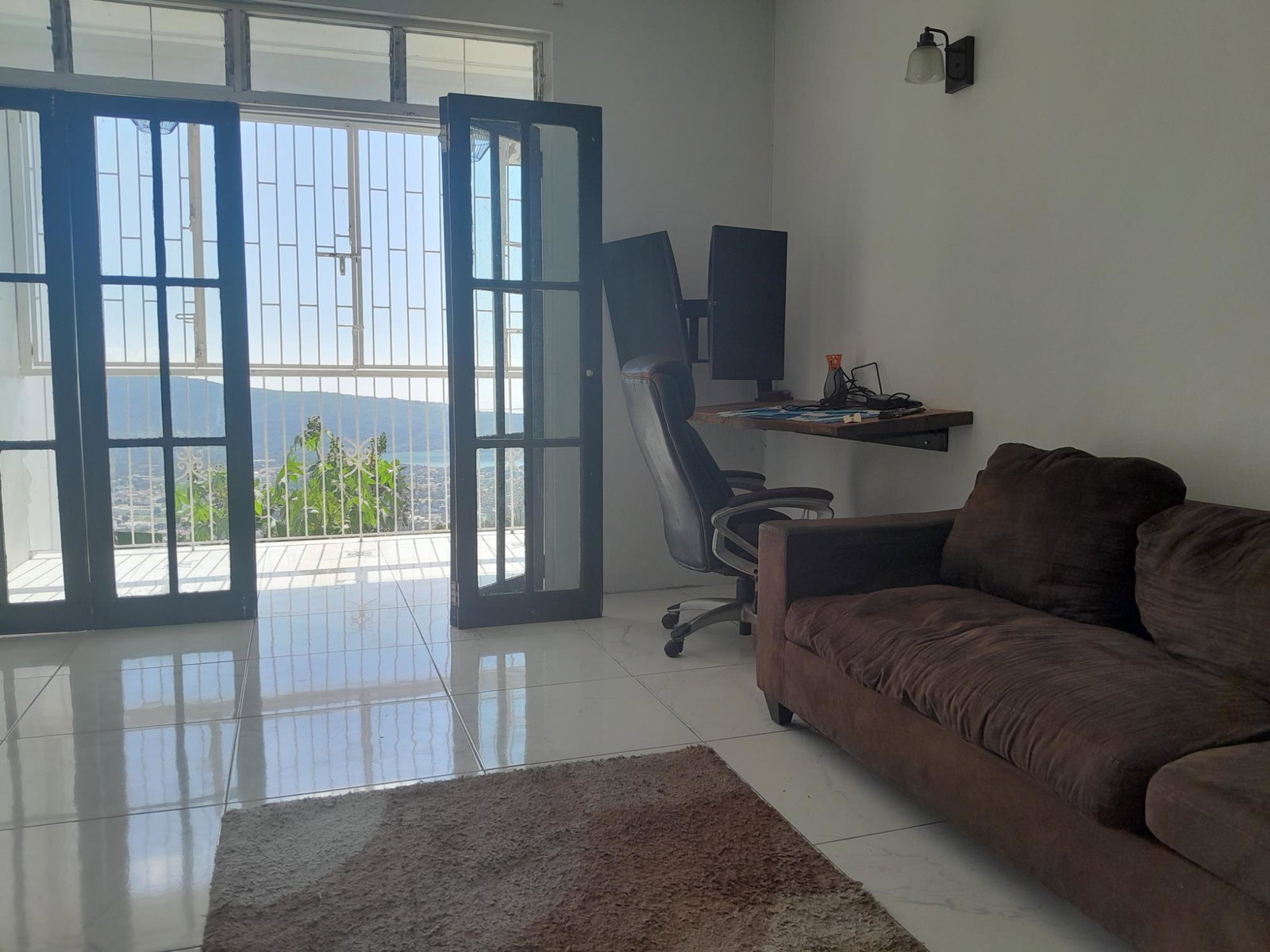 Second image of d- Jacks Hill, 4b Skyline cl in Kingston 6, St. Andrew, Jamaica - property is For Rent