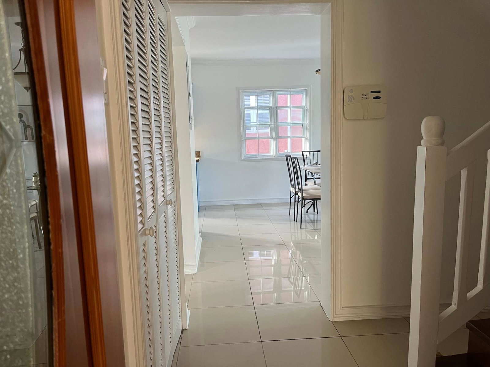 Stunning-3-Bedroom-Apartment-for-Rent-in-Kingston-6-St.-Michaels-Riviera Thirteenth image of D104-3 St.michael's Terrace in Kingston 6, St. Andrew, Jamaica - property is For Rent