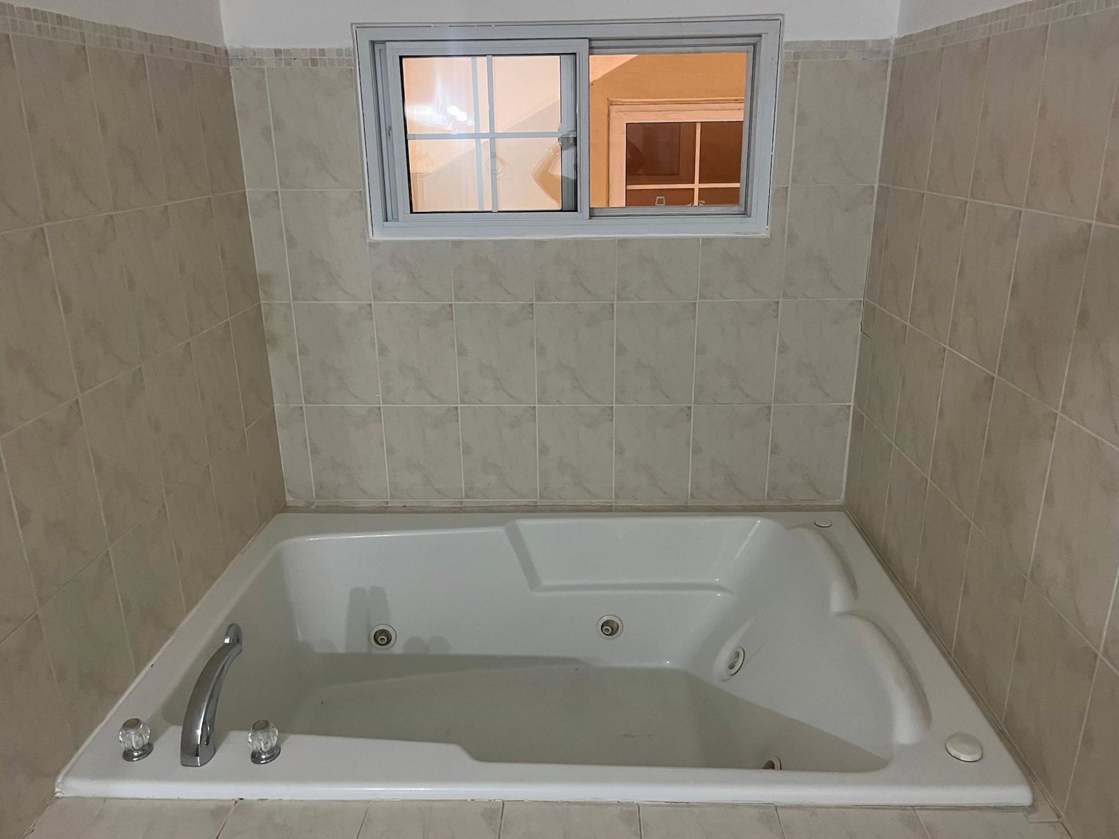 Stunning-3-Bedroom-Apartment-for-Rent-in-Kingston-6-St.-Michaels-Riviera Nineteenth image of D104-3 St.michael's Terrace in Kingston 6, St. Andrew, Jamaica - property is For Rent