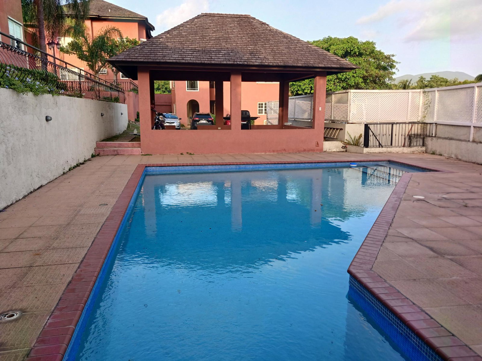 Stunning-3-Bedroom-Apartment-for-Rent-in-Kingston-6-St.-Michaels-Riviera Third image of D104-3 St.michael's Terrace in Kingston 6, St. Andrew, Jamaica - property is For Rent