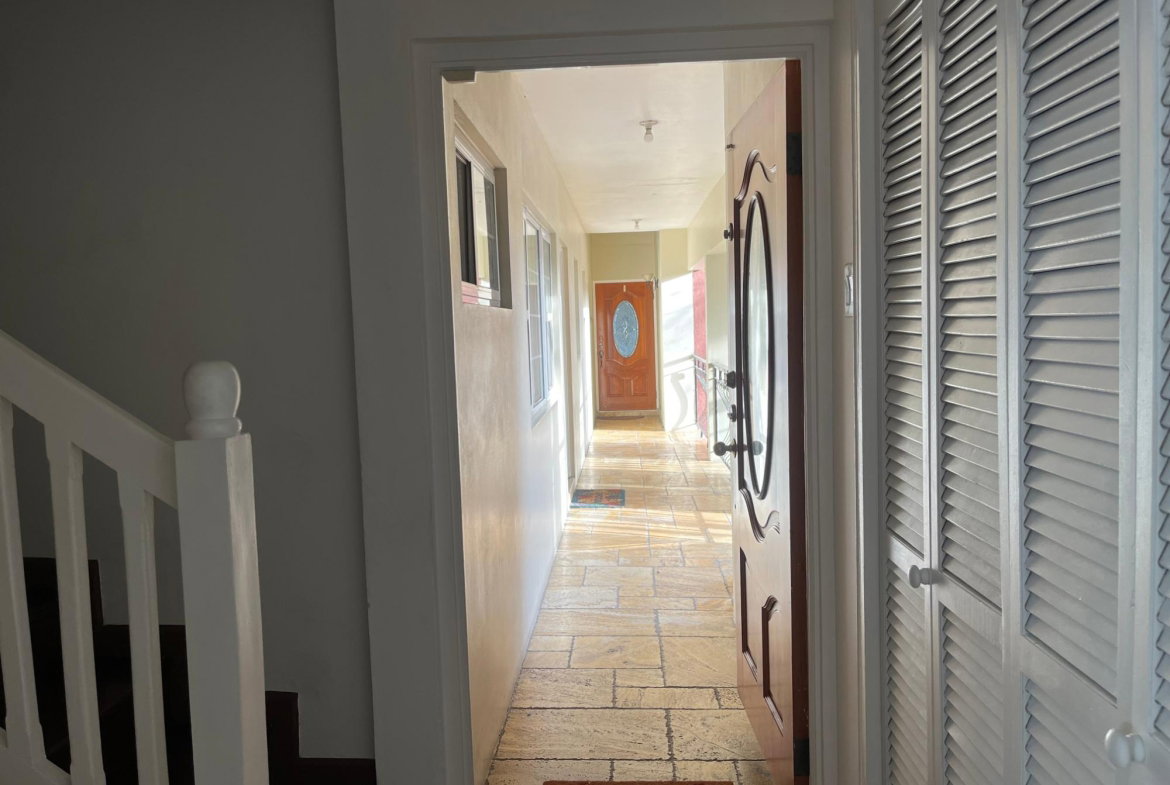 Fifth image of D104-3 St.michael's Terrace in Kingston 6, St. Andrew, Jamaica - property is For Rent