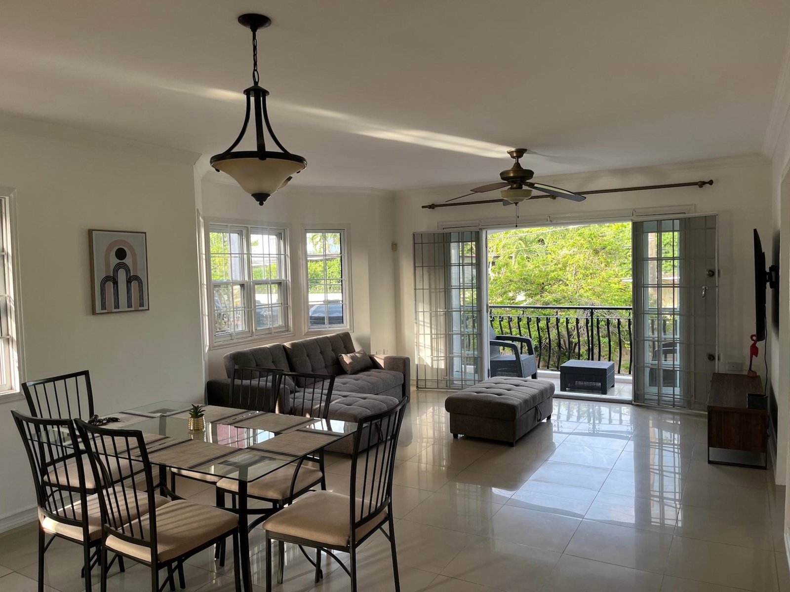 Stunning-3-Bedroom-Apartment-for-Rent-in-Kingston-6-St.-Michaels-Riviera Ninth image of D104-3 St.michael's Terrace in Kingston 6, St. Andrew, Jamaica - property is For Rent