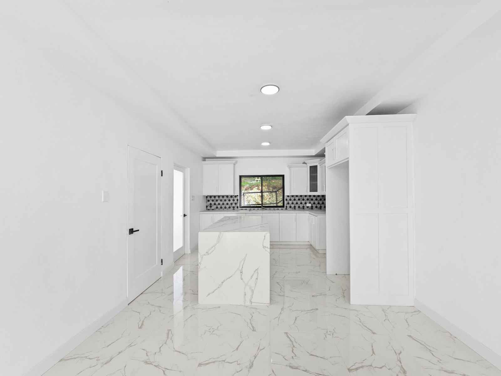 Seventh image of Ballards Valley in Ballards Valley, St. Elizabeth, Jamaica - property is For Sale