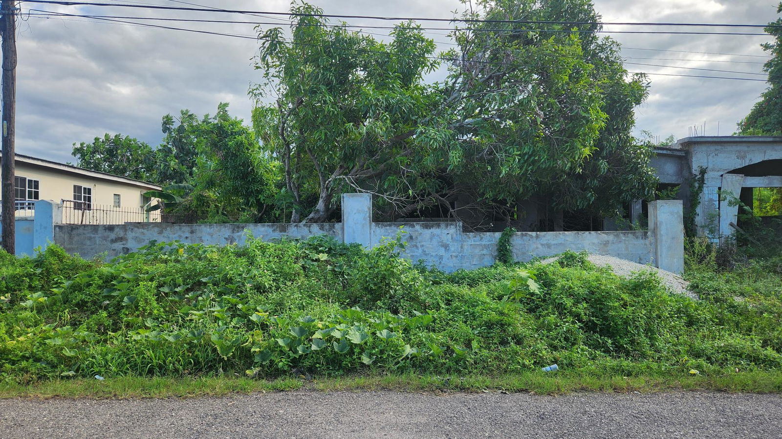 Fifth image of 13 Allen Crescent, Lower Wor in Black River, St. Elizabeth, Jamaica - property is For Sale