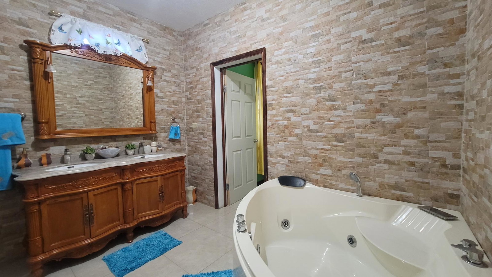 Sixteenth image of 949- North New Harbour Bouleva in Old Harbour, St. Catherine, Jamaica - property is For Sale