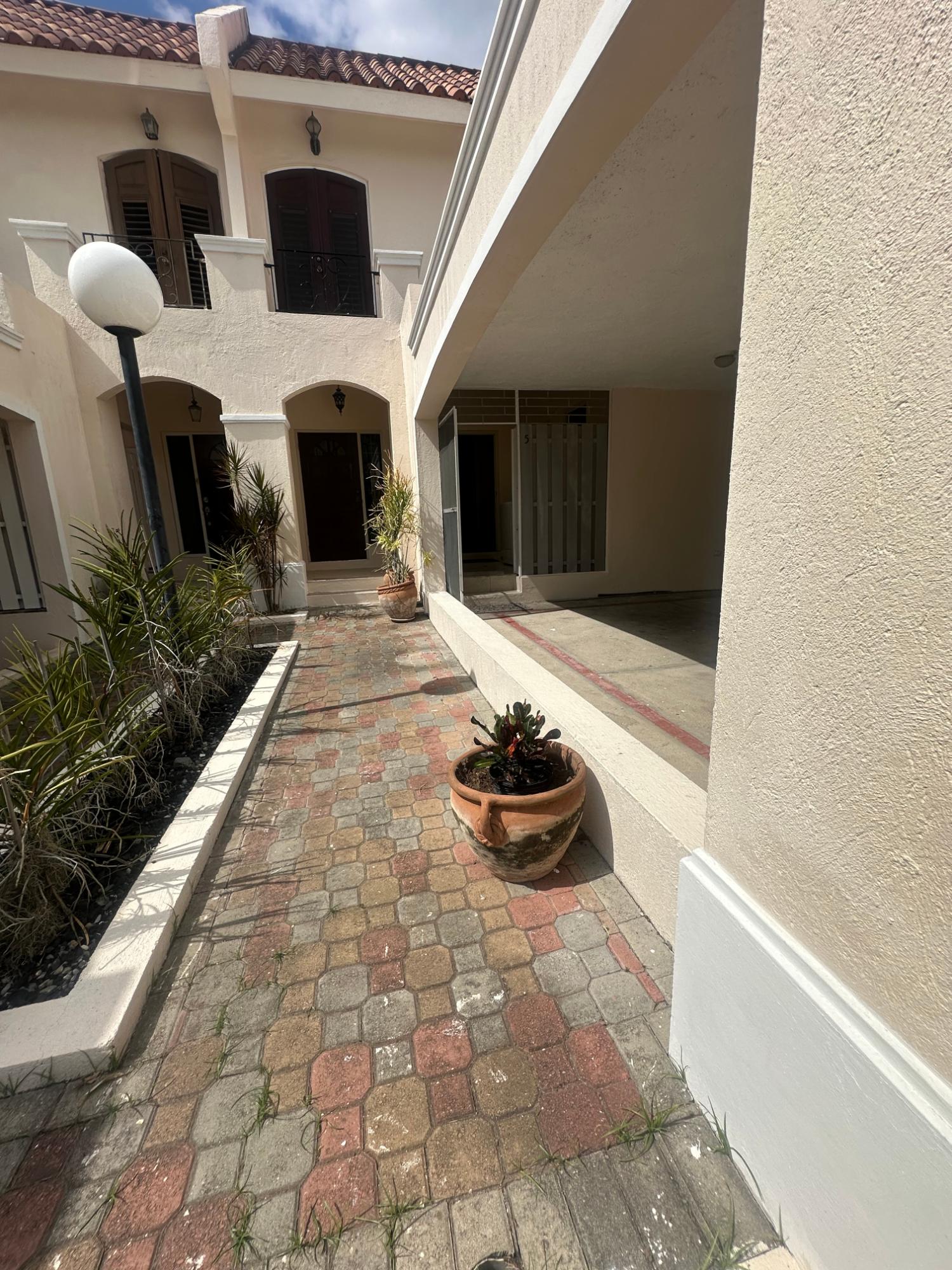 Second image of 17 Dillsbury Avenue, Kingsto in Kingston 6, St. Andrew, Jamaica - property is For Rent