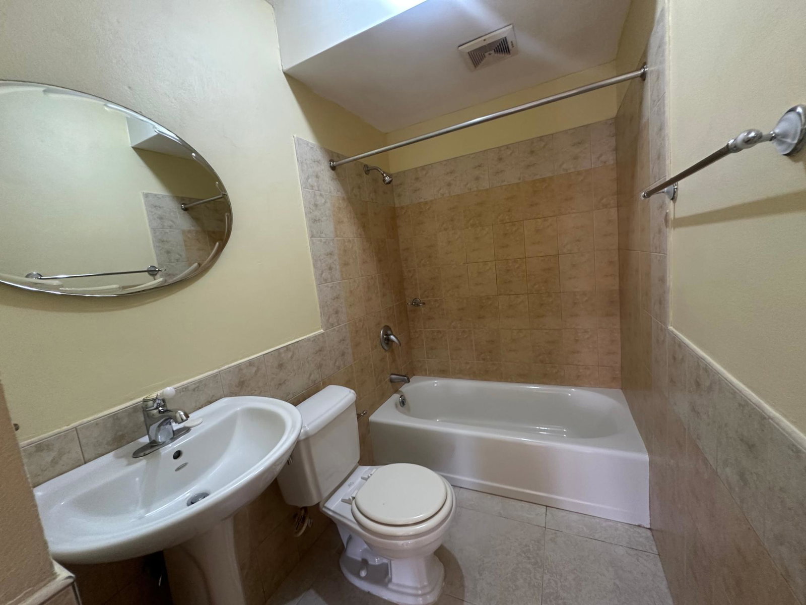 Twelfth image of 17 Dillsbury Avenue, Kingsto in Kingston 6, St. Andrew, Jamaica - property is For Rent