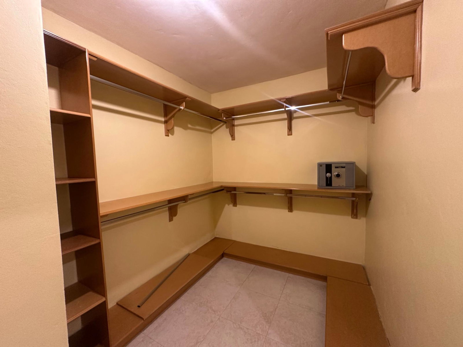 Twenty-Second image of 17 Dillsbury Avenue, Kingsto in Kingston 6, St. Andrew, Jamaica - property is For Rent