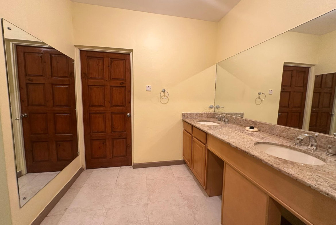 Twenty-Fifth image of 17 Dillsbury Avenue, Kingsto in Kingston 6, St. Andrew, Jamaica - property is For Rent