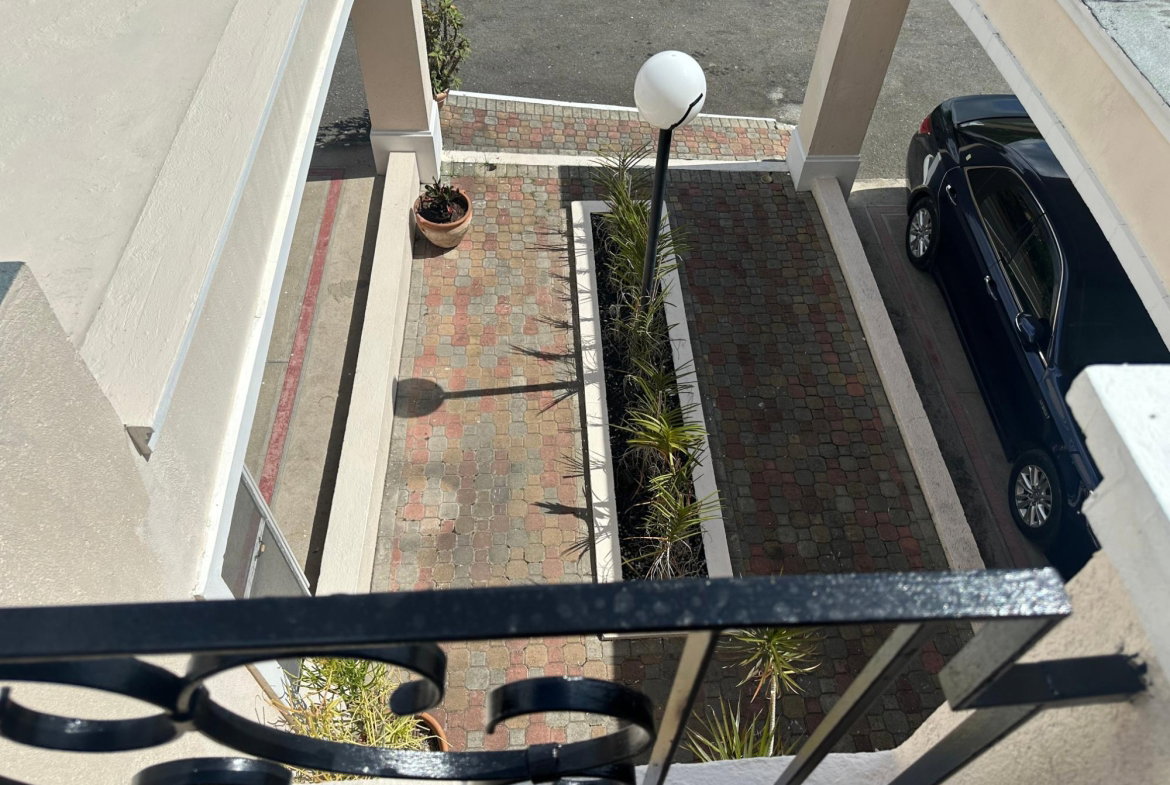 Fourth image of 17 Dillsbury Avenue, Kingsto in Kingston 6, St. Andrew, Jamaica - property is For Rent