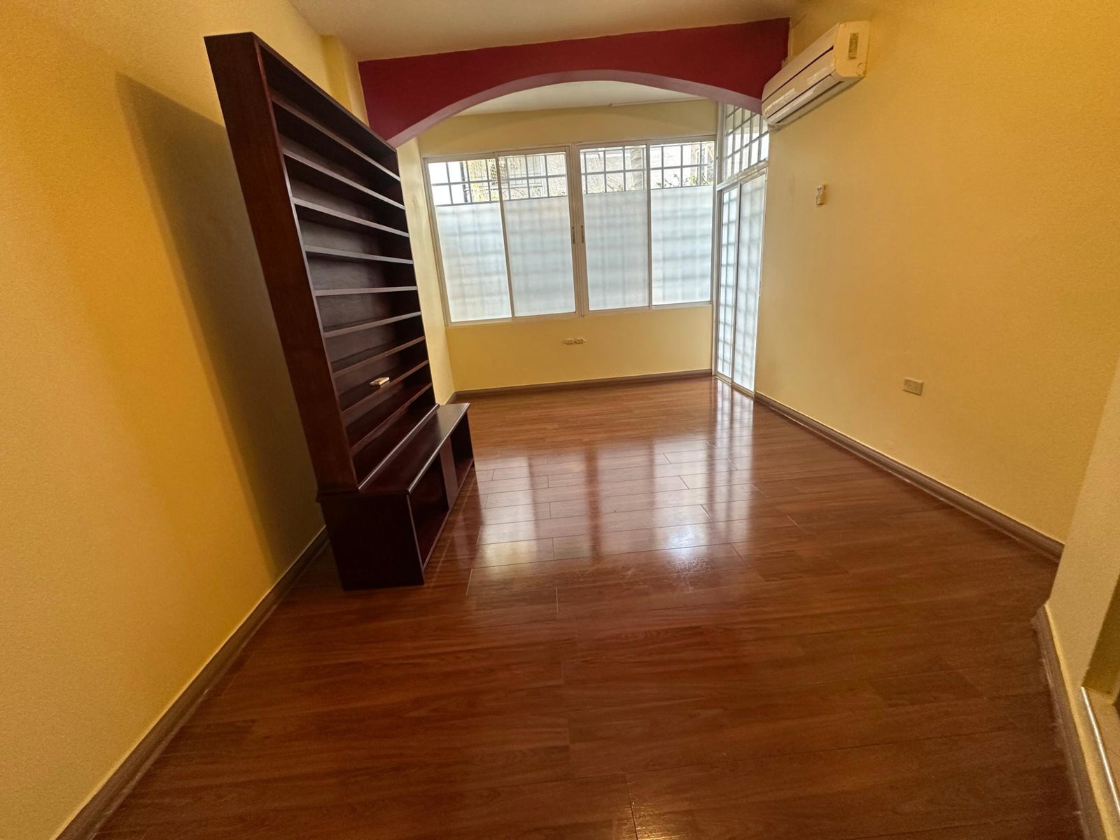 Sixth image of 17 Dillsbury Avenue, Kingsto in Kingston 6, St. Andrew, Jamaica - property is For Rent