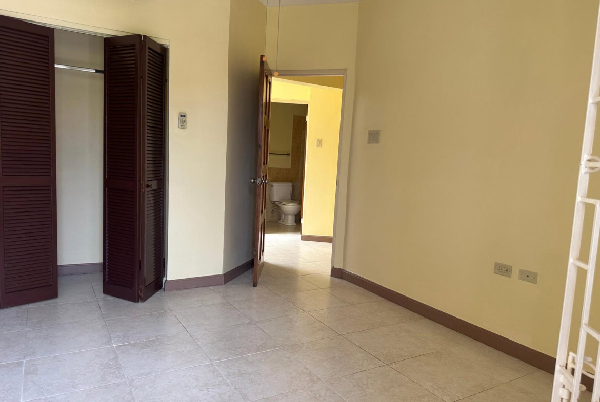 Eighth image of 17 Dillsbury Avenue, Kingsto in Kingston 6, St. Andrew, Jamaica - property is For Rent
