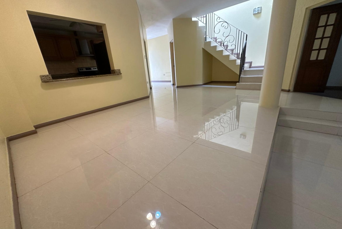 Tenth image of 17 Dillsbury Avenue, Kingsto in Kingston 6, St. Andrew, Jamaica - property is For Rent