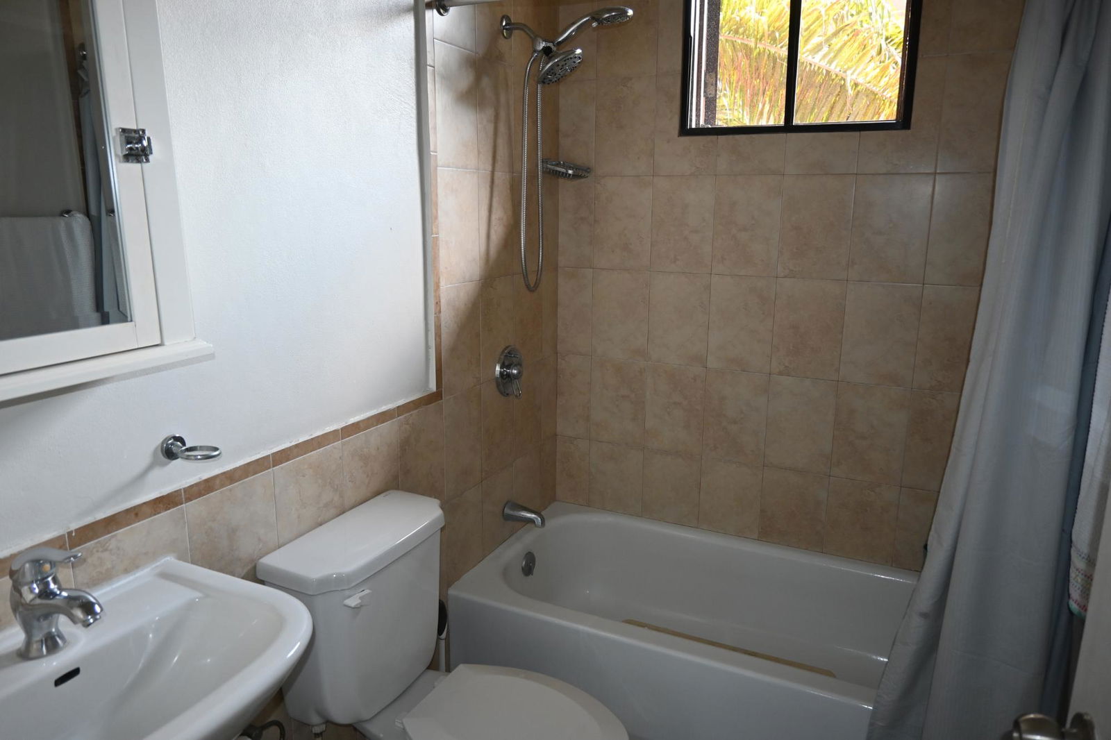 Stunning-3-Bedroom-Townhouse-Apartment-for-Sale-in-Kingston-6 Fifteenth image of 5-1a Beverley Vale Close in Kingston 6, St. Andrew, Jamaica - property is For Sale