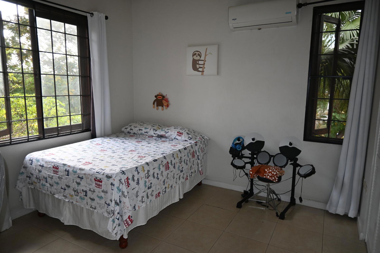 Stunning-3-Bedroom-Townhouse-Apartment-for-Sale-in-Kingston-6 Sixteenth image of 5-1a Beverley Vale Close in Kingston 6, St. Andrew, Jamaica - property is For Sale