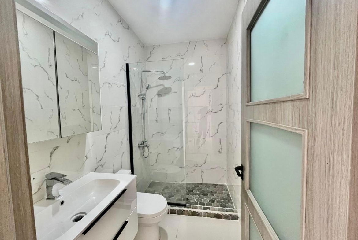 Twenty-Third image of 92 Ocho Rios Country Club in Ocho Rios, St. Ann, Jamaica - property is For Sale