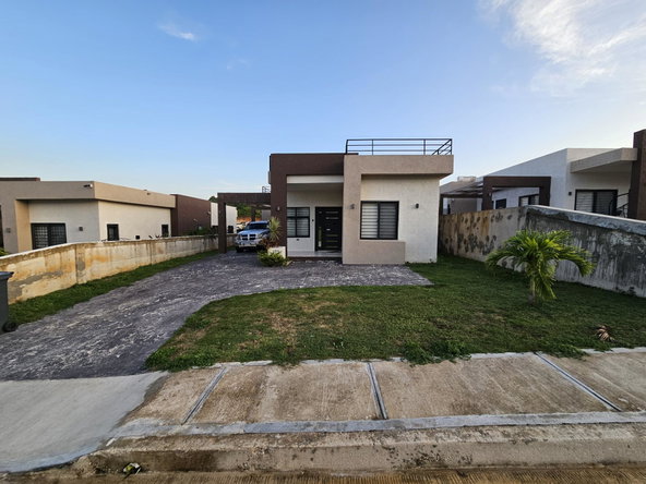 Fifth image of 175- Sunny Isles Avenue, Pyram in Ocho Rios, St. Ann, Jamaica - property is For Sale
