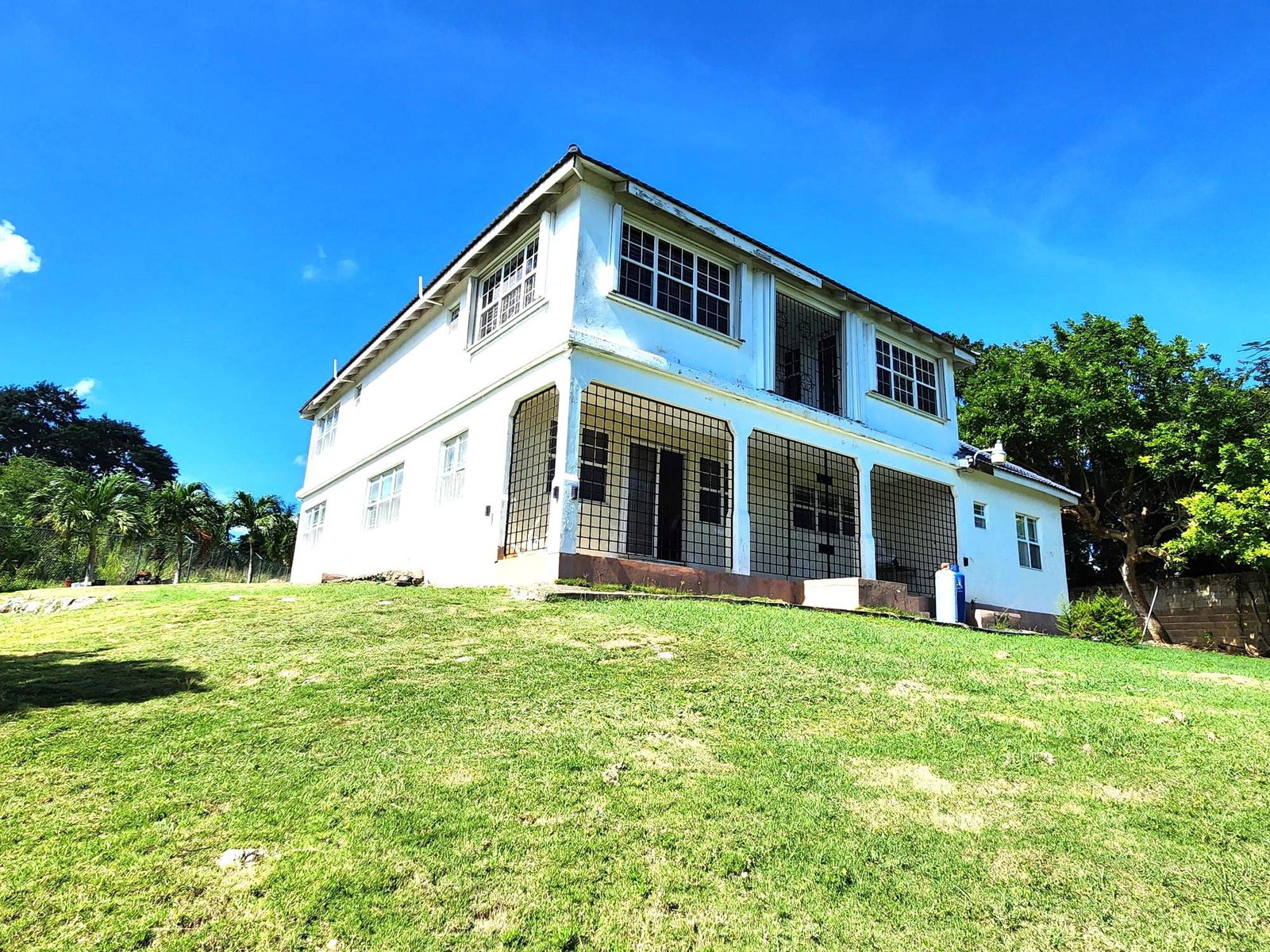 Twenty-Fifth image of 33 Seaview Ave, Torado Hgts in Ironshore, St. James, Jamaica - property is For Sale