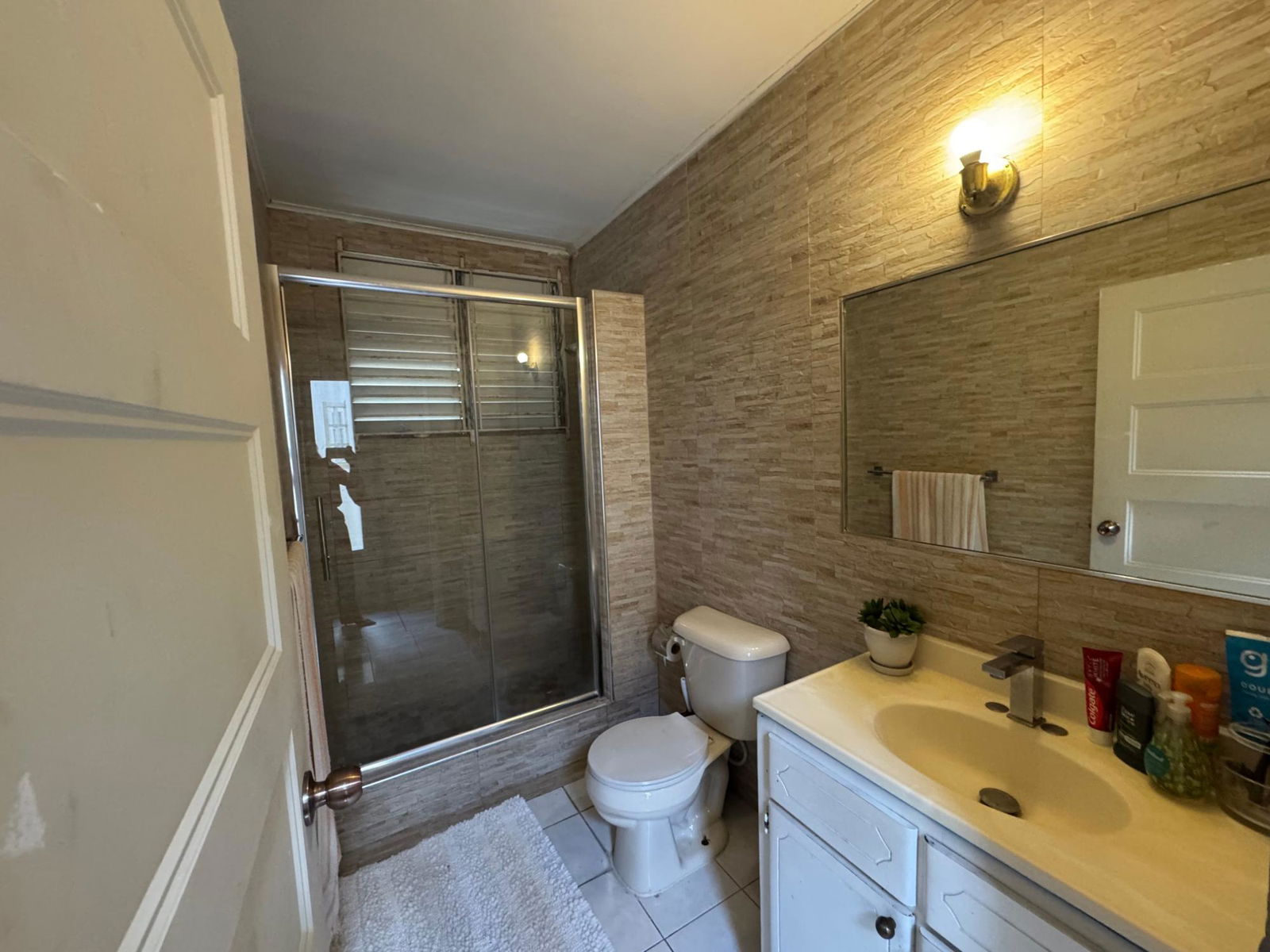 Twelfth image of 2-4 East Byron Road in Kingston 19, St. Andrew, Jamaica - property is For Sale