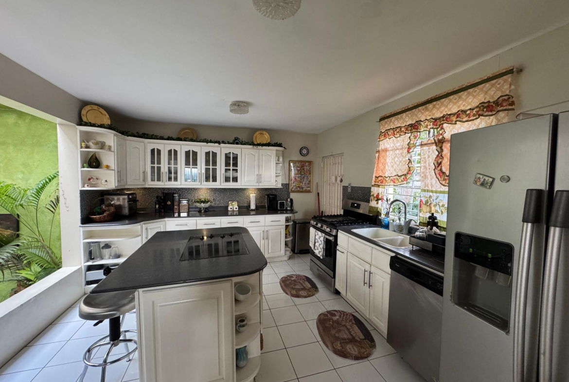 Seventeenth image of 2-4 East Byron Road in Kingston 19, St. Andrew, Jamaica - property is For Sale