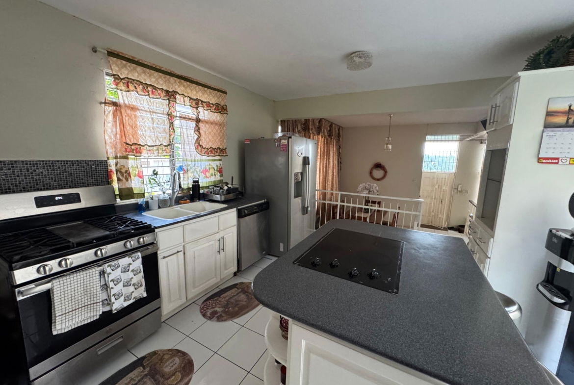 Ninth image of 2-4 East Byron Road in Kingston 19, St. Andrew, Jamaica - property is For Sale