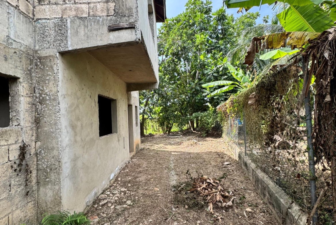 Twelfth image of 15 Mills Close in Colbeck, St. Catherine, Jamaica - property is For Sale