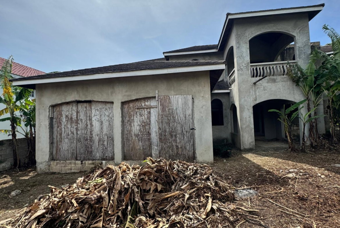 First image of 15 Mills Close in Colbeck, St. Catherine, Jamaica - property is For Sale